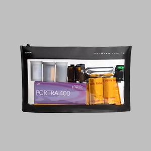 Moment Reusable Travel Film Pouch - Medium Black