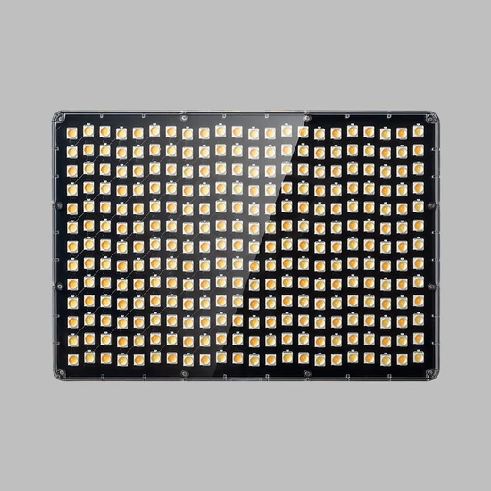 Aputure Amaran P60X előlnézet
