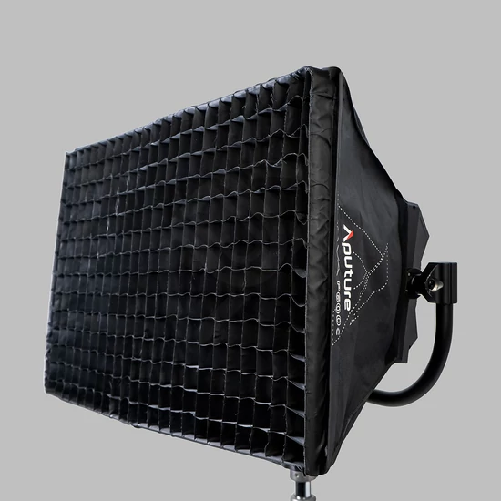 Aputure Nova P600c Softbox