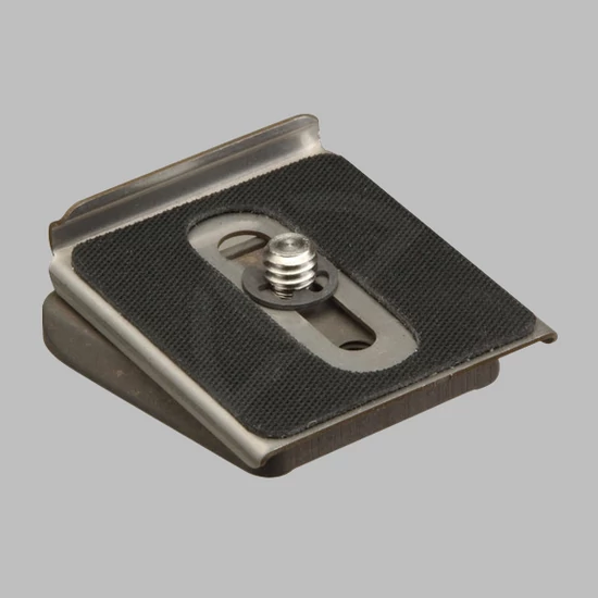 manfrotto-dove-tail-arch-cserelap-14-csavarral