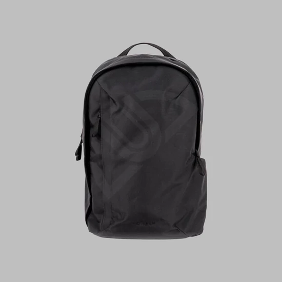 MOMENT EVERYTHING BACKPACK - 28L WEEKENDER - BLACK
