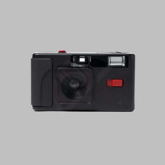 MOMENT LONG WEEKEND 35MM FILM CAMERA - BLACK