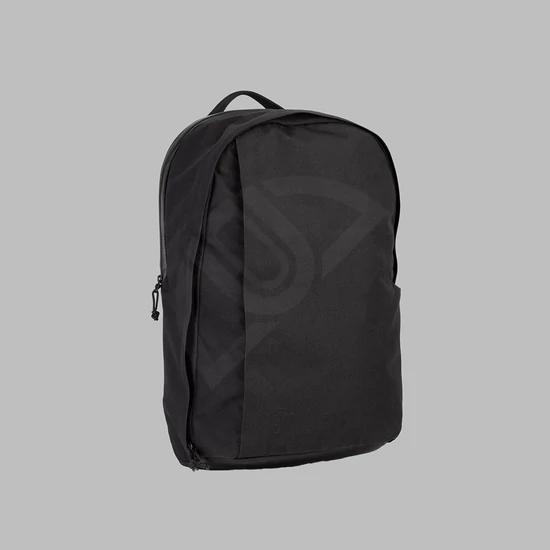 Moment MTW Backpack 21L - Black