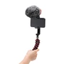 Kép 4/8 - JOBY GorillaPod 500 Go - vlogger kit-tel kézben tartva