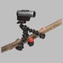 Kép 3/4 - JOBY GorillaPod Action Tripod állvány szett kamerával, fára rögzítve