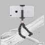 Kép 3/4 - JOBY GripTight ONE GorillaPod Stand - állvány mobillal, fára rögzítve, hátulnézetben