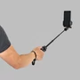 Kép 4/4 - JOBY GripTight PRO TelePod - mobillal, kézben tartva