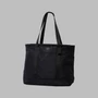 Kép 1/8 - Moment Long Weekend Beacon Tote - Black