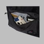 Kép 5/8 - Moment Long Weekend Beacon Tote - Black