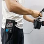 Kép 4/4 - SmallRig 2990 Mini V-Mount Battery Plate - övre csiptethető