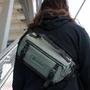 Kép 7/10 - WANDRD ROGUE Sling 6L Fotós Táska - zöld színben